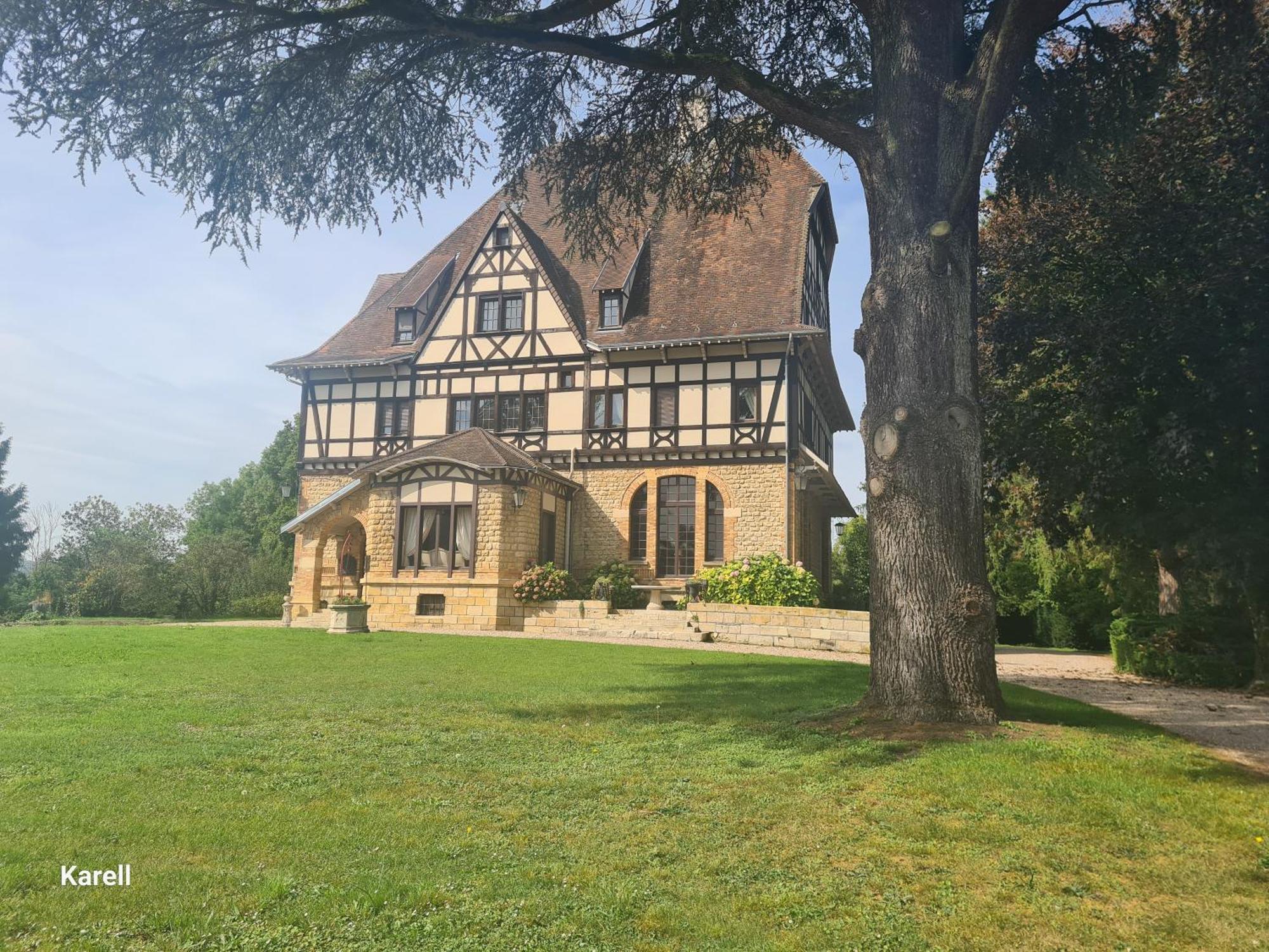 Manoir De La Graviere Bed & Breakfast Mouzon  Eksteriør bilde