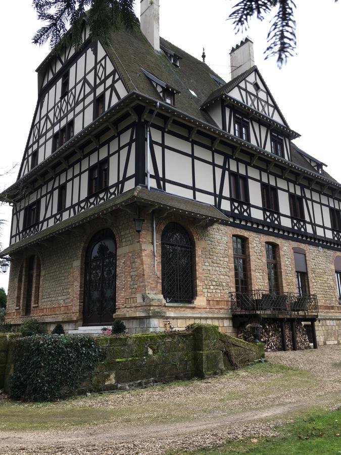 Manoir De La Graviere Bed & Breakfast Mouzon  Eksteriør bilde